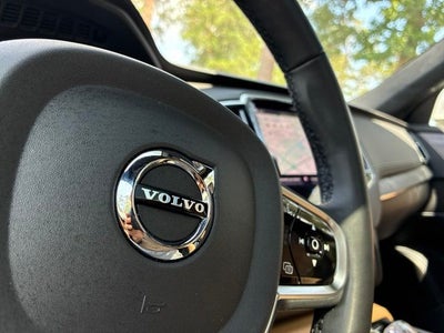 2024 Volvo XC90 B6 Ultimate Bright Theme 7-Seater