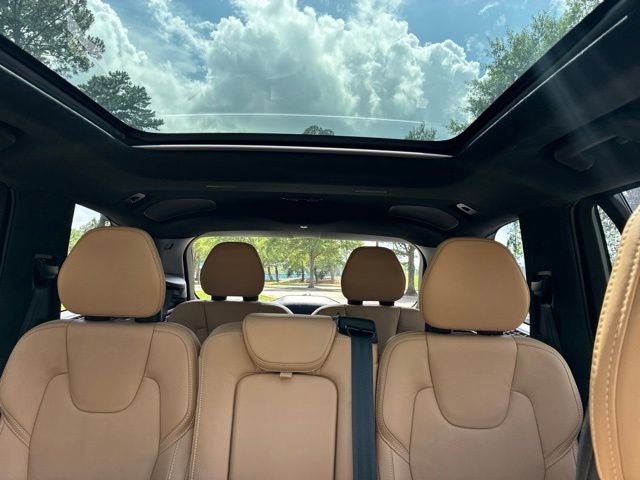 2024 Volvo XC90 B6 Ultimate Bright Theme 7-Seater
