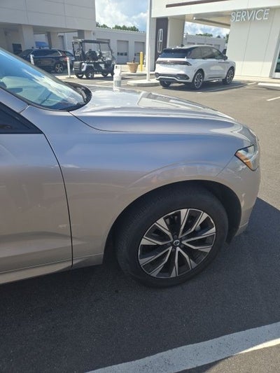 2024 Volvo XC60 B5 Core Dark Theme