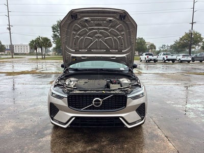2024 Volvo XC60 B5 Core Dark Theme