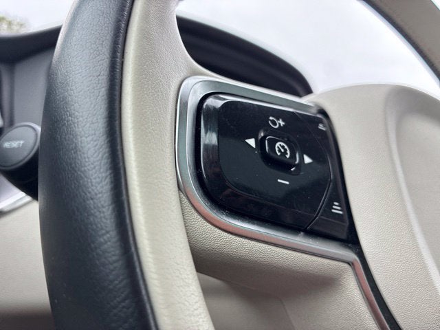 2024 Volvo XC60 B5 Core Dark Theme