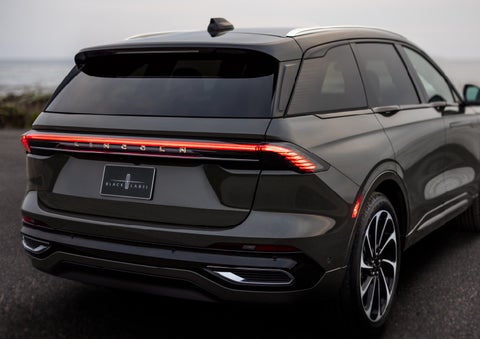The rear of a 2024 Lincoln Black Label Nautilus® SUV displays full LED rear lighting. | Beach Lincoln in Myrtle Beach SC