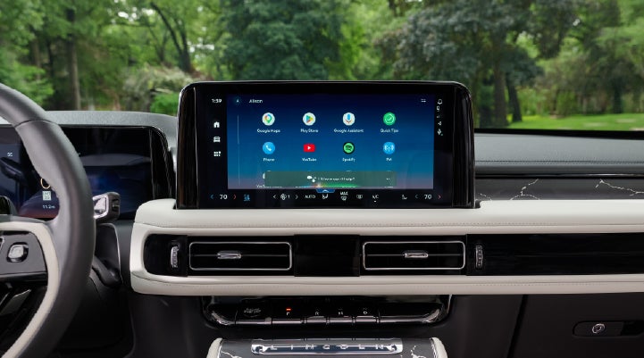 The center touchscreen inside a 2027 Lincoln Aviator® Black Label™ SUV | Beach Lincoln in Myrtle Beach SC