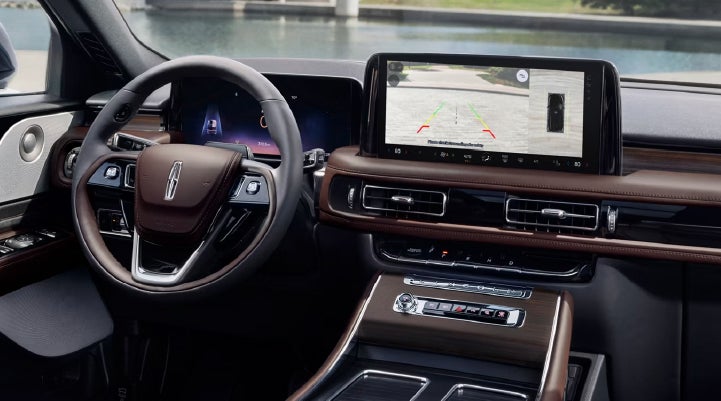 The backup camera of the 2027 Lincoln Aviator® SUV is displayed on screen. | Beach Lincoln in Myrtle Beach SC