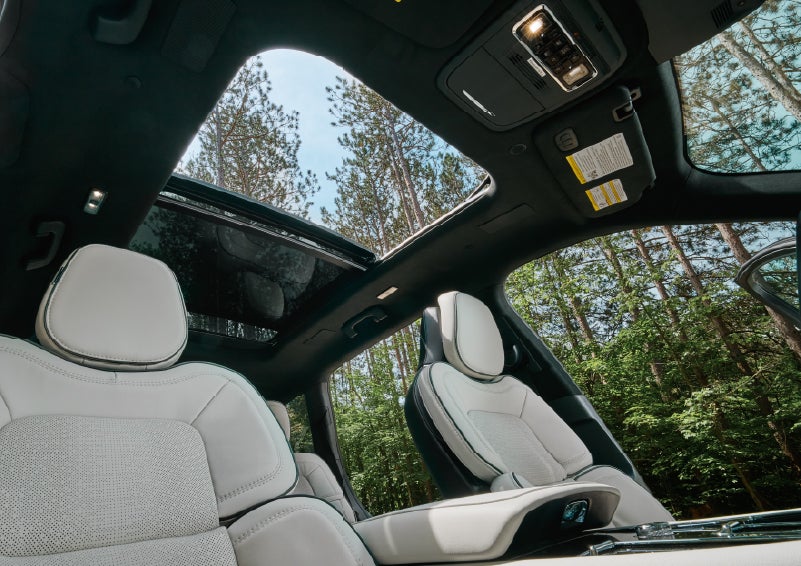 The front seats of a 2027 Lincoln Aviator® Black Label™ SUV | Beach Lincoln in Myrtle Beach SC