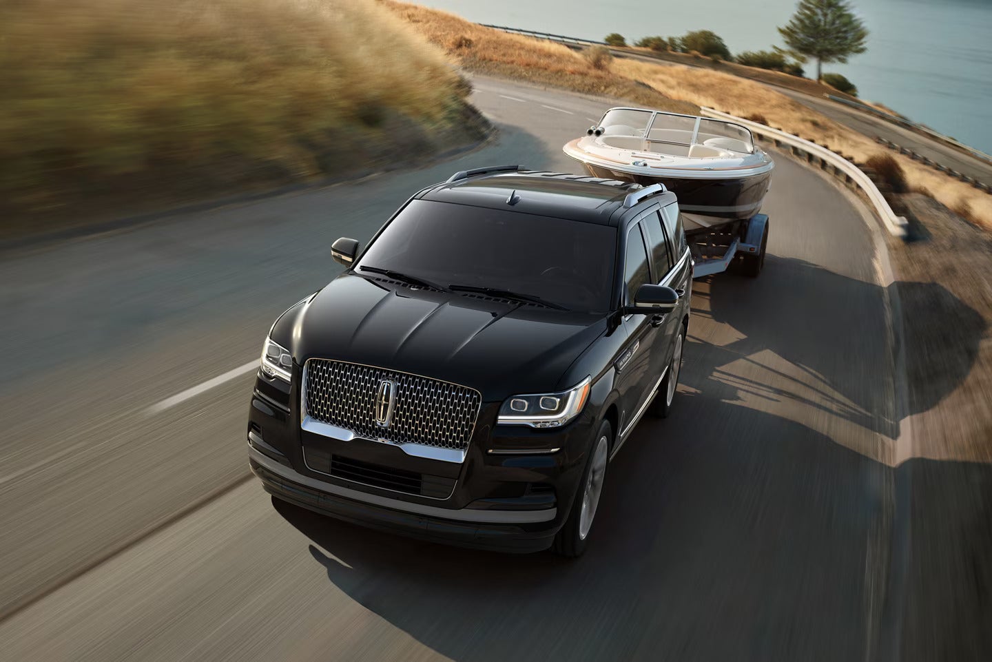 Lincoln Navigator image